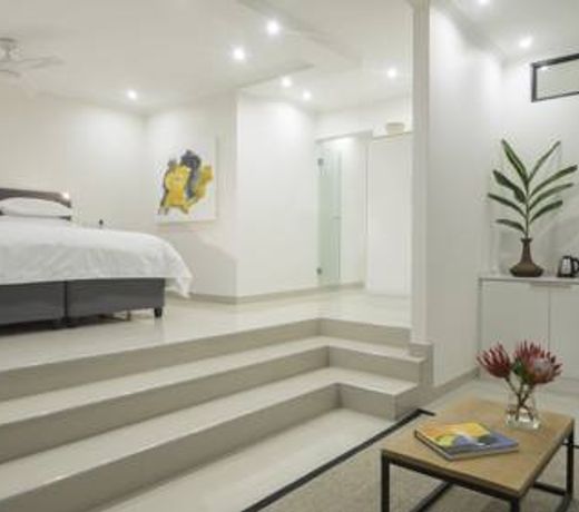 THEBLOEM Guest Suites