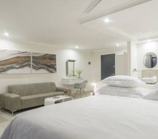 THEBLOEM Guest Suites