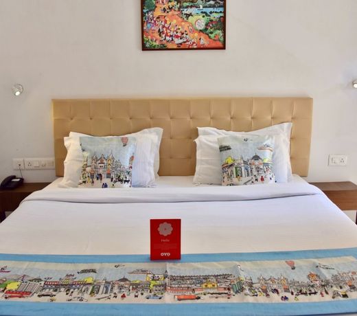OYO 10241 Hotel Mayfair 2