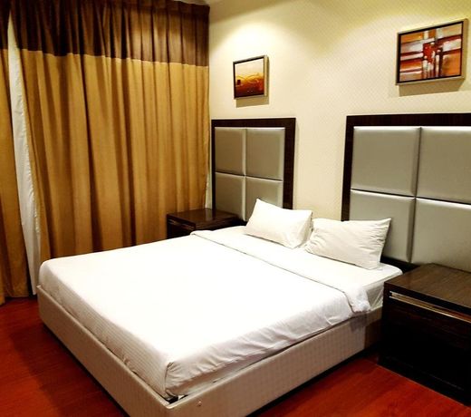 White Moon Hotel & Suites Apartment