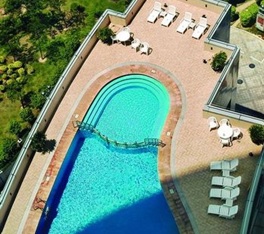NearBy Hotel