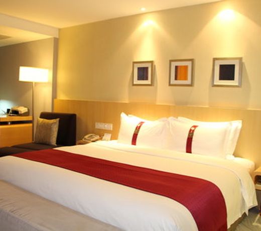 Crowne Plaza Zhuhai City Center, an IHG Hotel