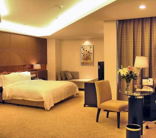 YULONG INTERNATIONAL HOTEL