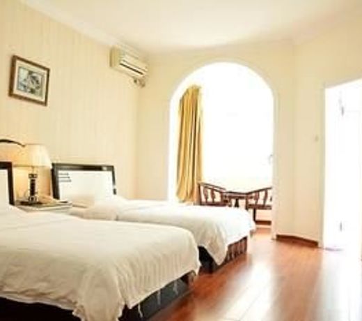 Linkou Hotel