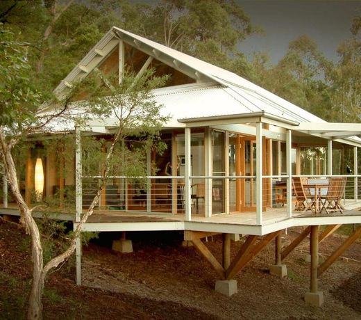 Bombah Point Eco Cottages
