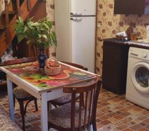 2 Santeli Turn Guest House