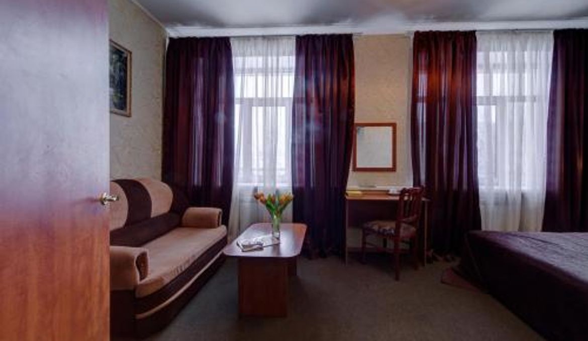Green Hotel