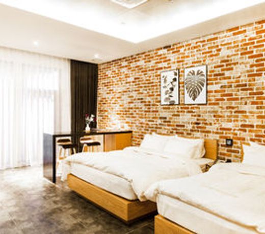 Hotel T Point