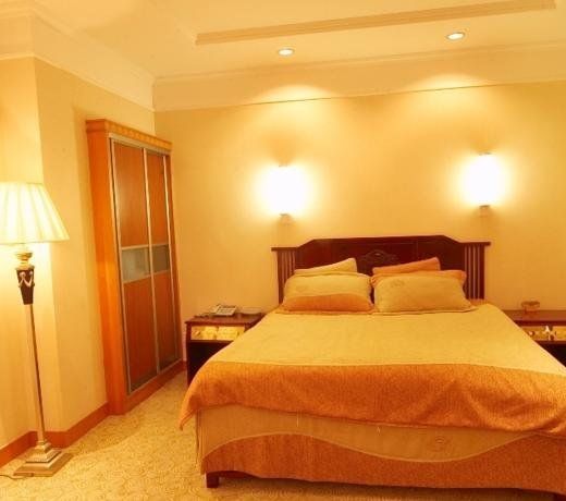 Weifang First Hotel