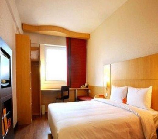 ibis Weifang Jinsha Square Hotel