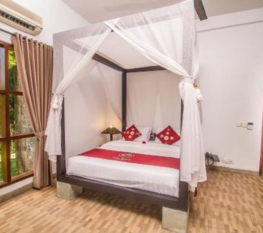 Puri Saron Hotel Madangan - Gianyar