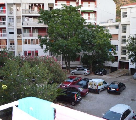 Villa Drag