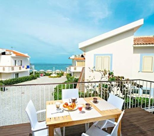 Ancora Bianca Beach Residence