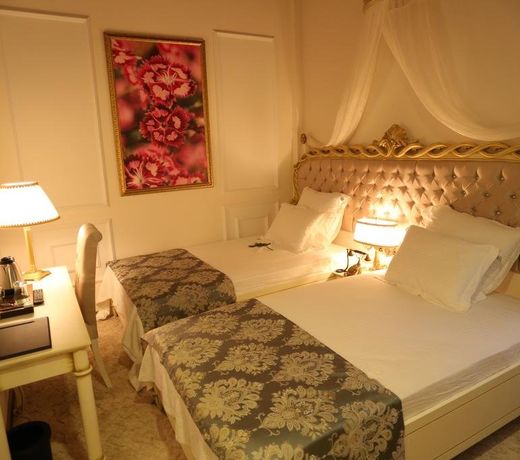 La Perla Boutique Hotel