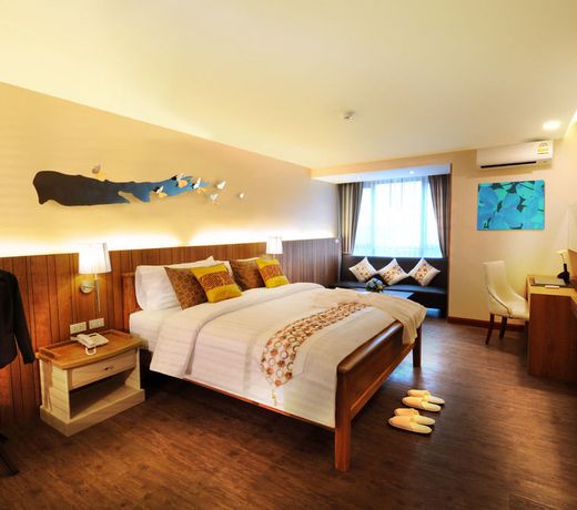 Grand Ratchapruek Hotel