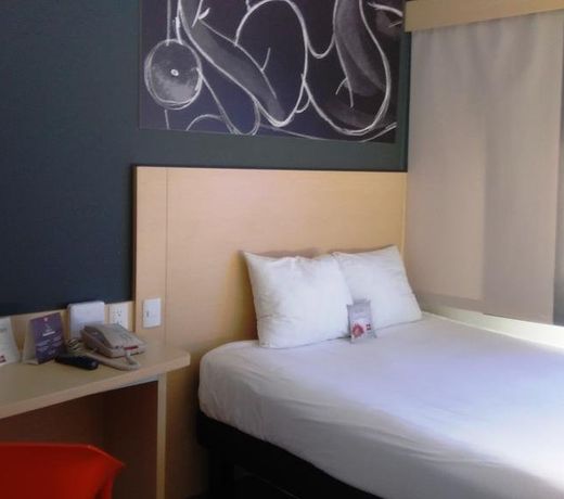 Ibis Queretaro