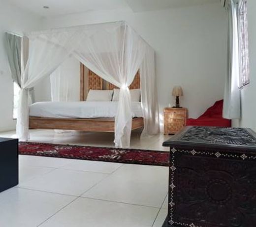Green Garden Seminyak Villa