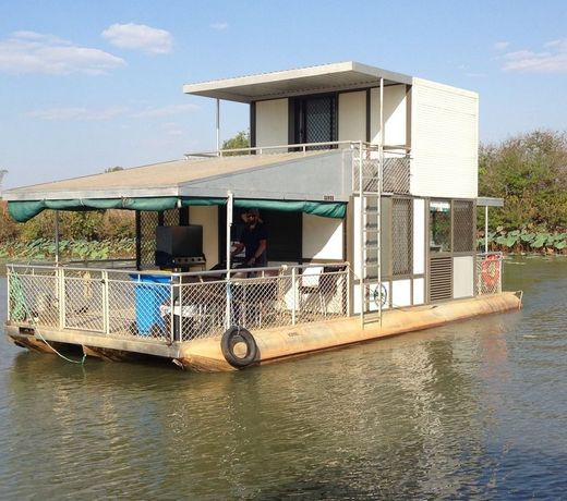 Corroboree Houseboats