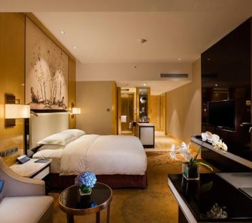 Hilton Wuhan Riverside
