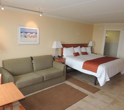 Fleur de Lis Beach Motel