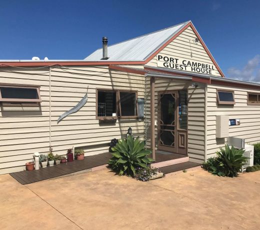 Port Campbell Guesthouse & Flash Packers