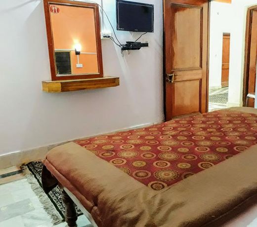 Hotel Plaza, Khajuraho