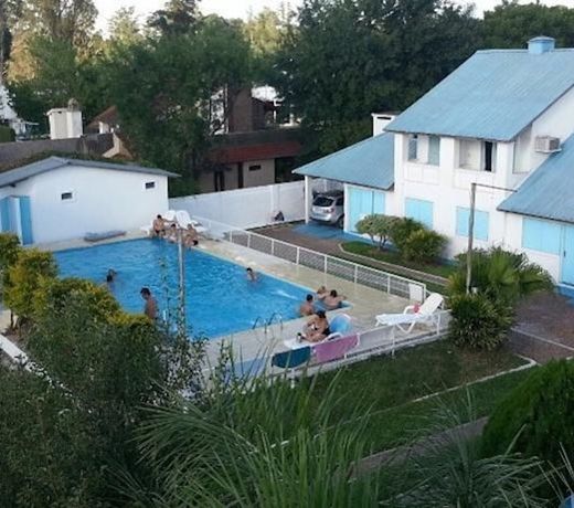 LOS PINOS