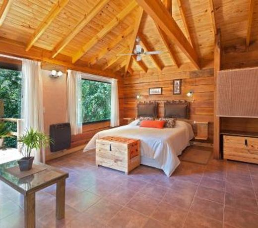 Akapana Suites