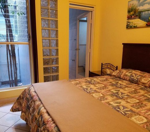 Bed & Breakfast the Rock