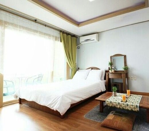 Jeju Bada Wi Olle Pension