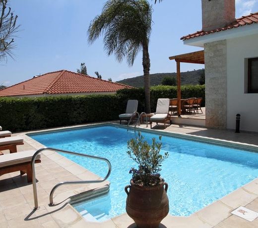 Eve Pissouri Soultanina Villa