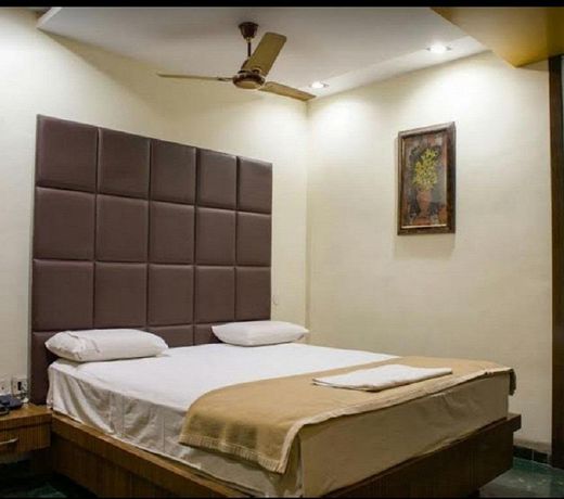 OYO 6285 Hotel AR Grand