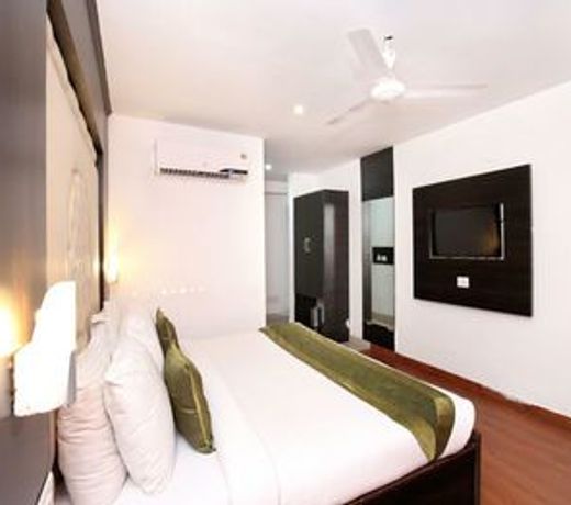 OYO 3712 Chandigarh Grand