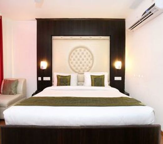 OYO 3712 Chandigarh Grand