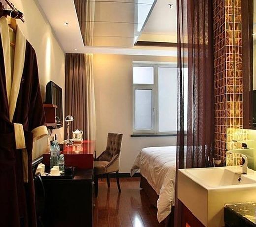 Phoenix Egret Boutique Hotel