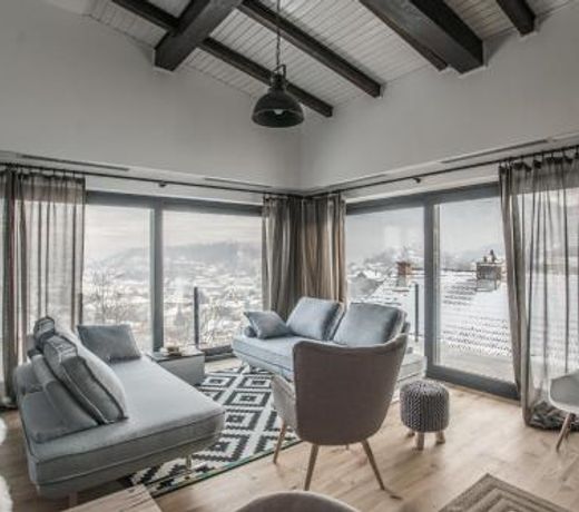 The Pines Boutique Villa