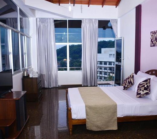 Kandy City View by Meili Lanka