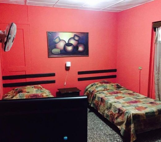 Hostal Moderno