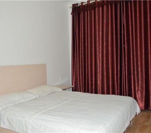 Yichang Shenlong Hotel