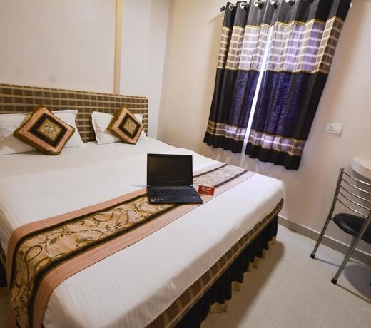 OYO 943 The Hotel Swastik Inn