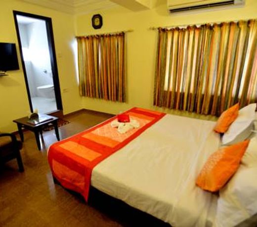 OYO 17117 Hotel Rainbow