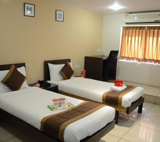 OYO 1999 Hotel Residence 20