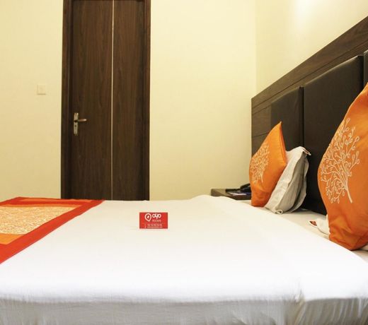 OYO 1446 Hotel Heera Celebration
