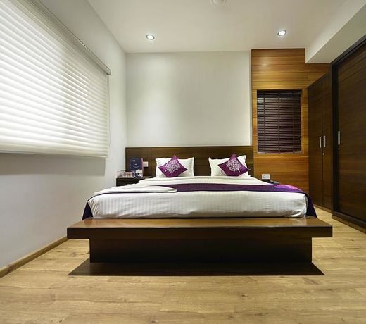 OYO Premium Raheja Mindspace