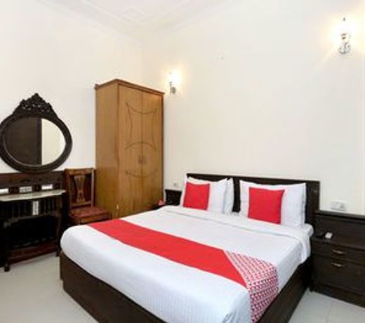 OYO 1933 Hotel City Paradise