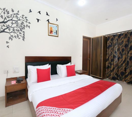 Hotel Supreme by Oyo Rooms