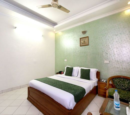 Hotel Supreme by Oyo Rooms