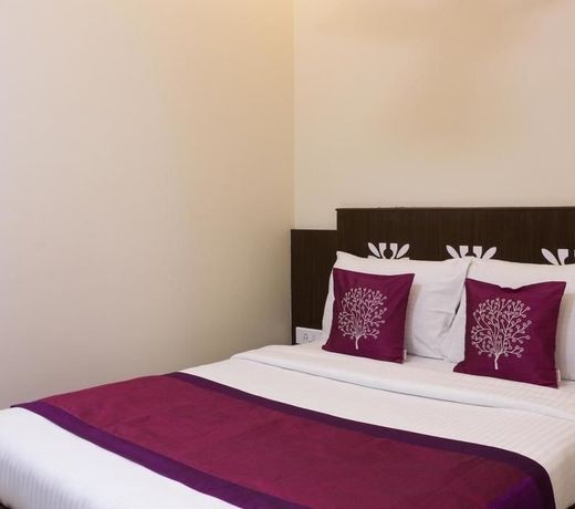 OYO Rooms Dadar Railway Station