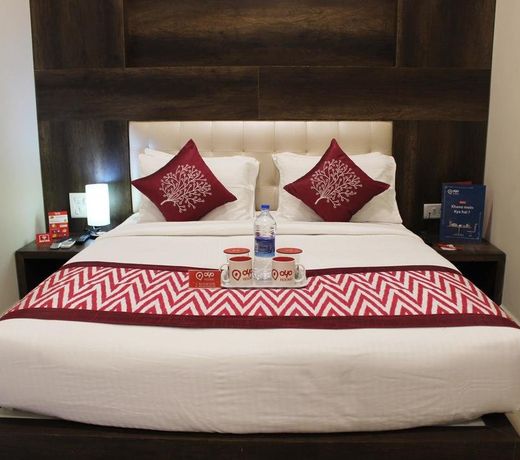 OYO 649 Hotel Ajantha Trinity Inn