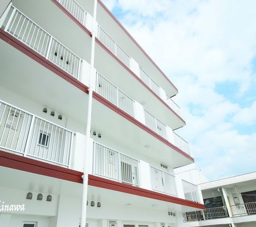 Condominium GOLF GOLF Tsuboya